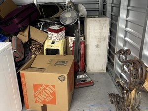 10 x 10 storage unit in San Jose, CA