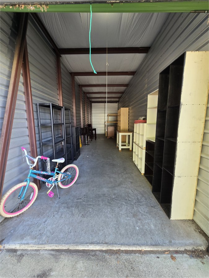 9 x 35 storage unit in Chesapeake, VA