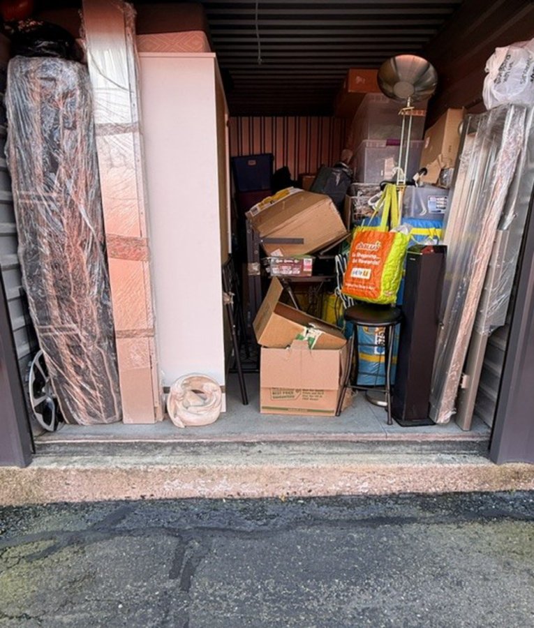 10 x 15 storage unit in Walpole, MA