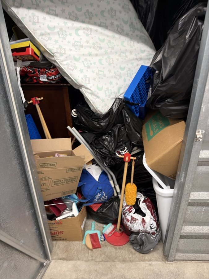 5 x 5 storage unit in Fraser, MI
