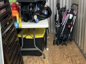 5 x 10 storage unit in Euclid, OH