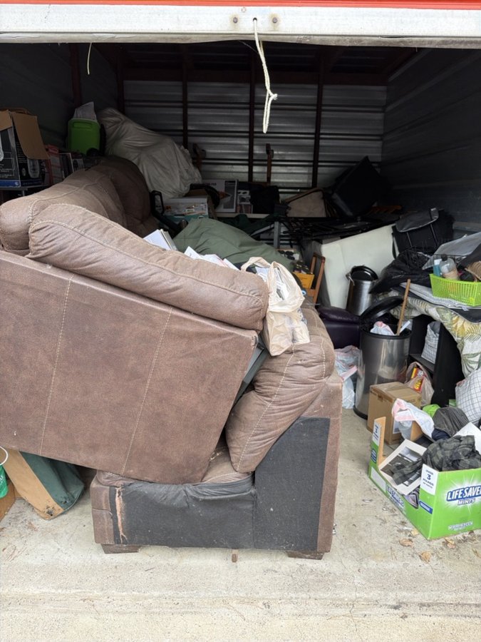 10 x 15 storage unit in Fraser, MI