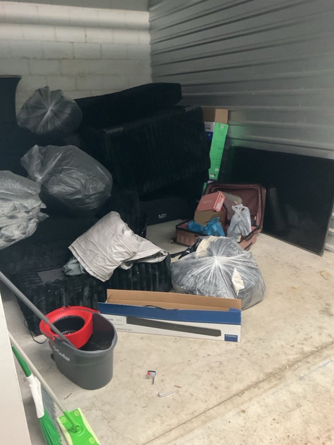 10 x 15 storage unit in South Euclid, OH