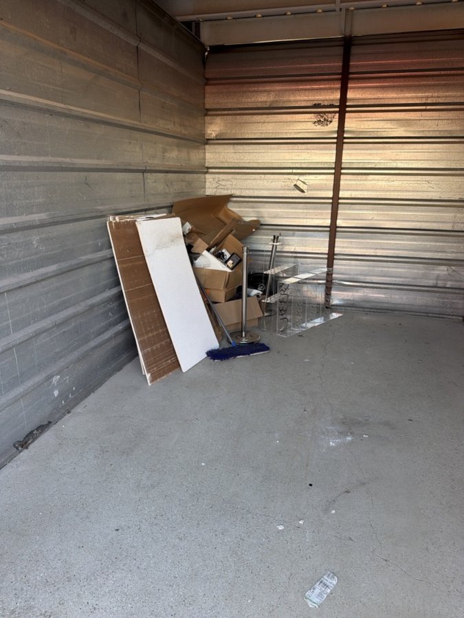 10 x 15 storage unit in Fraser, MI