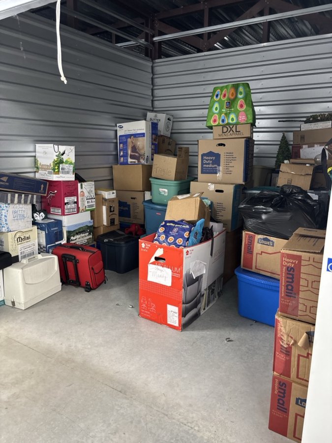 10 x 10 storage unit in Colmar, PA