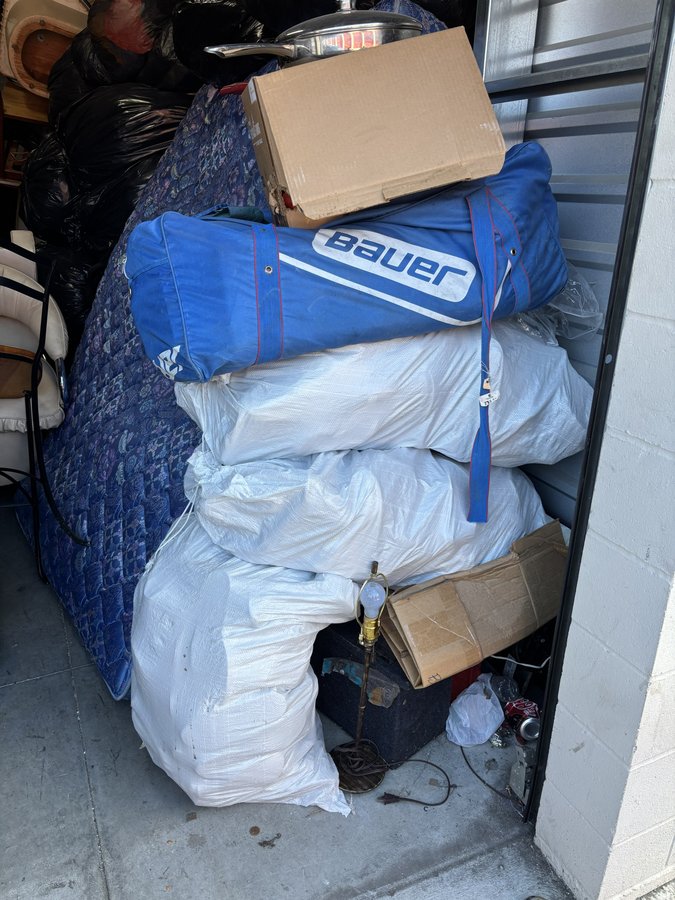 10 x 30 storage unit in San Jose, CA