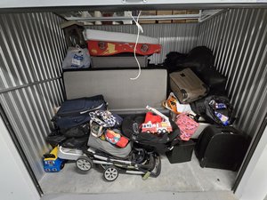 10 x 7 storage unit in Orlando, FL