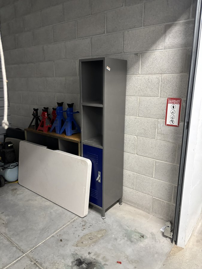10 x 10 storage unit in San Jose, CA