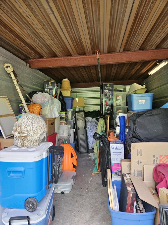 10 x 20 storage unit in Fort Myers, FL