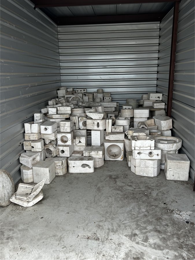 7 x 15 storage unit in Manor, TX