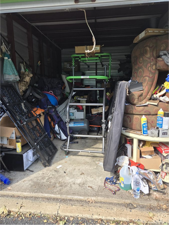 10 x 15 storage unit in Avenel, NJ