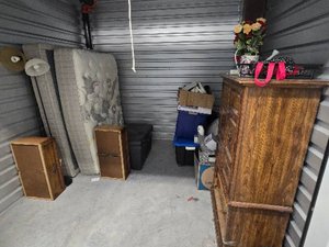 10 x 10 storage unit in San Antonio, TX