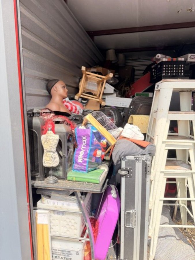 10 x 20 storage unit in Orlando, FL