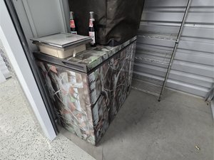 5 x 5 unit in Pensacola