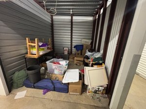 10 x 10 storage unit in Austell, GA