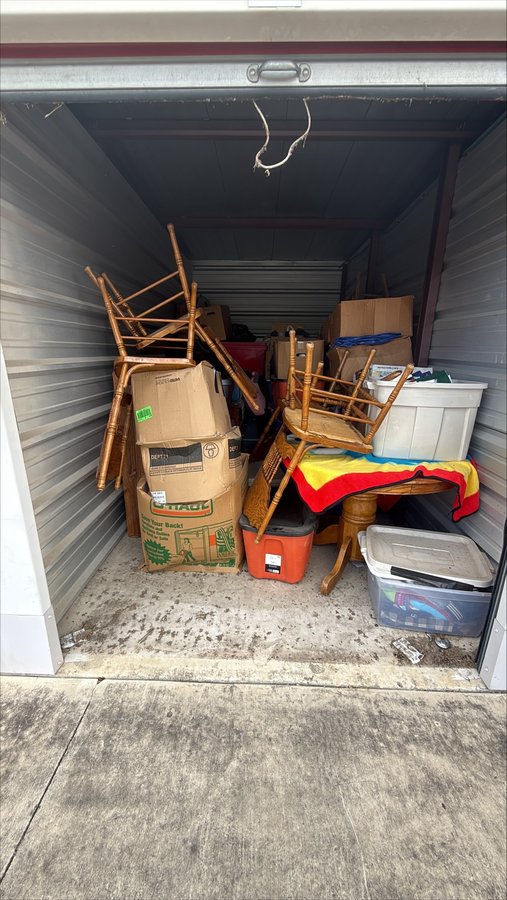 7 x 15 storage unit in San Antonio, TX