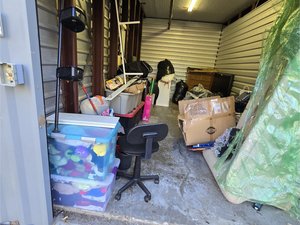 10 x 20 storage unit in Trenton, NJ