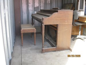 8 x 15 storage unit in Rancho Cordova, CA