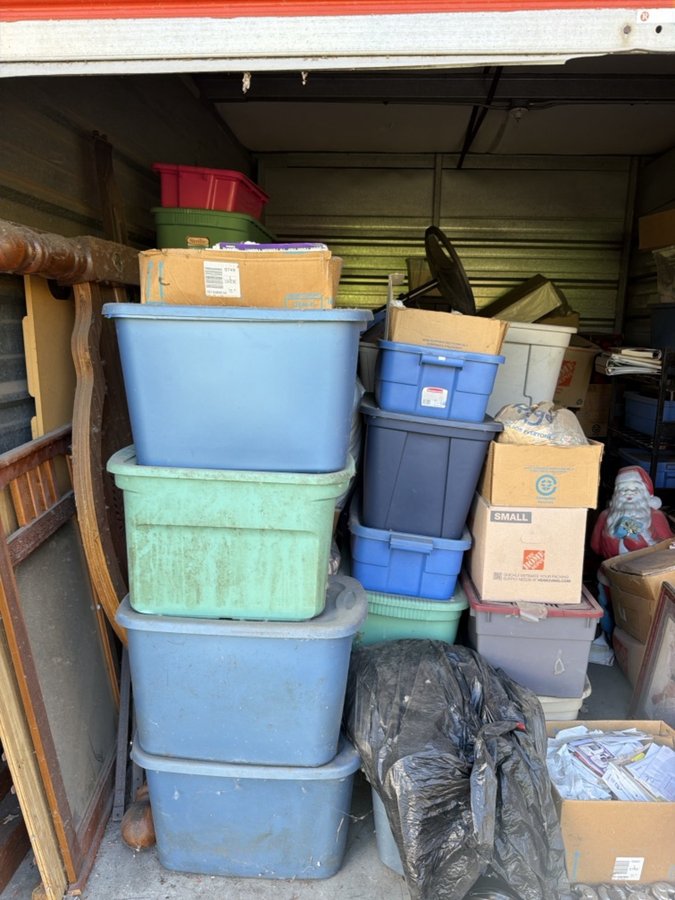 10 x 15 storage unit in Fraser, MI