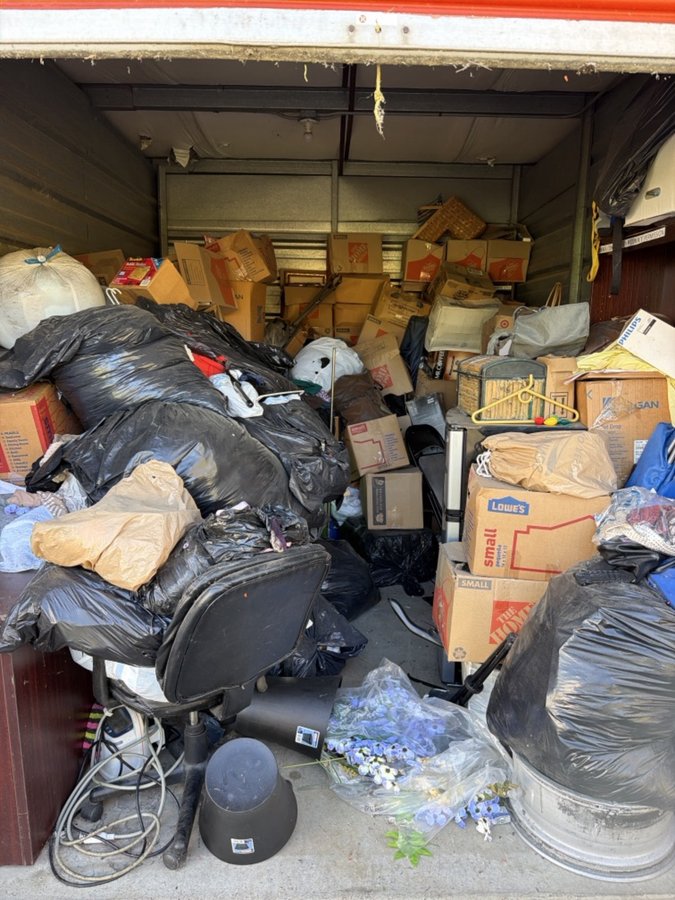 10 x 15 storage unit in Fraser, MI