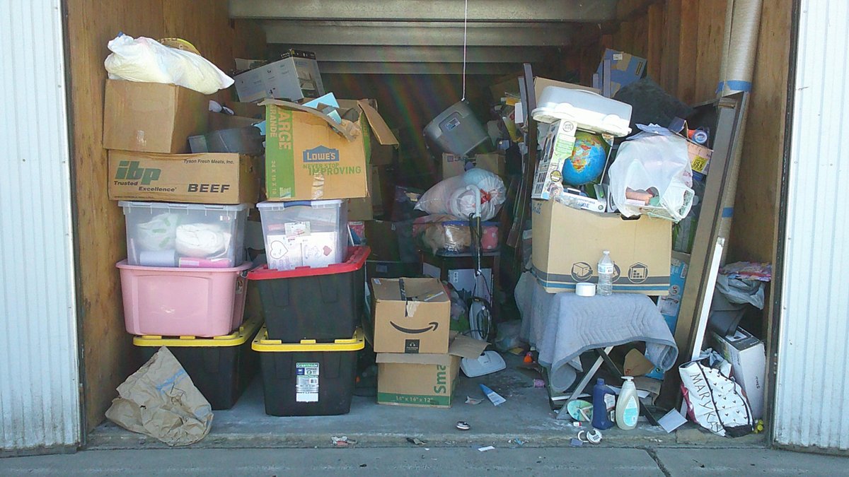 10 x 30 storage unit in Visalia, CA