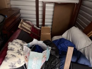 10 x 10 storage unit in Odenton, MD