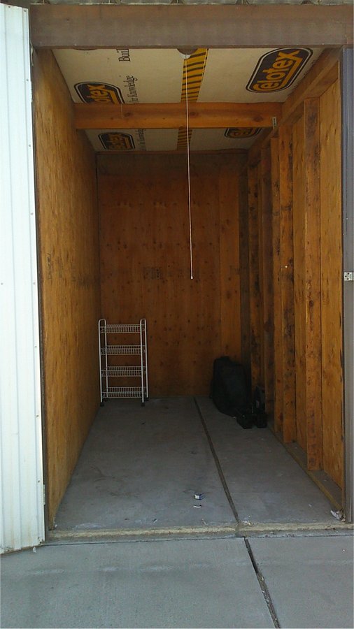5 x 10 storage unit in Visalia, CA