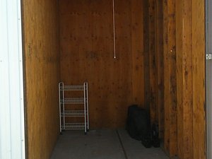 5 x 10 unit in Visalia