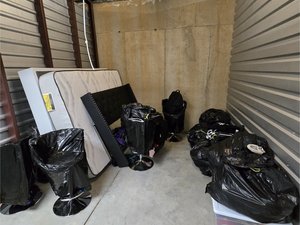 10 x 10 storage unit in Kennesaw, GA