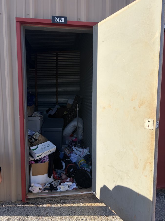 5 x 10 storage unit in Palestine, TX