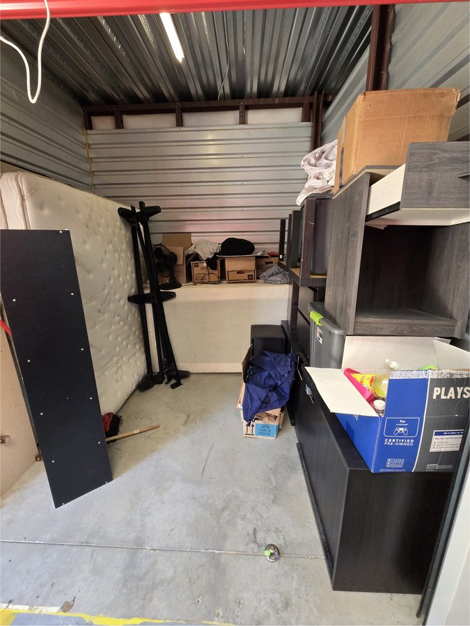 10 x 10 storage unit in Kennesaw, GA