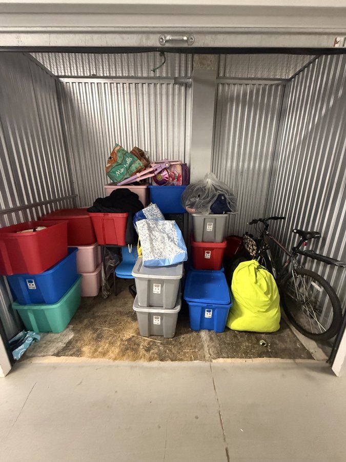 5 x 10 storage unit in Oxon Hill, MD