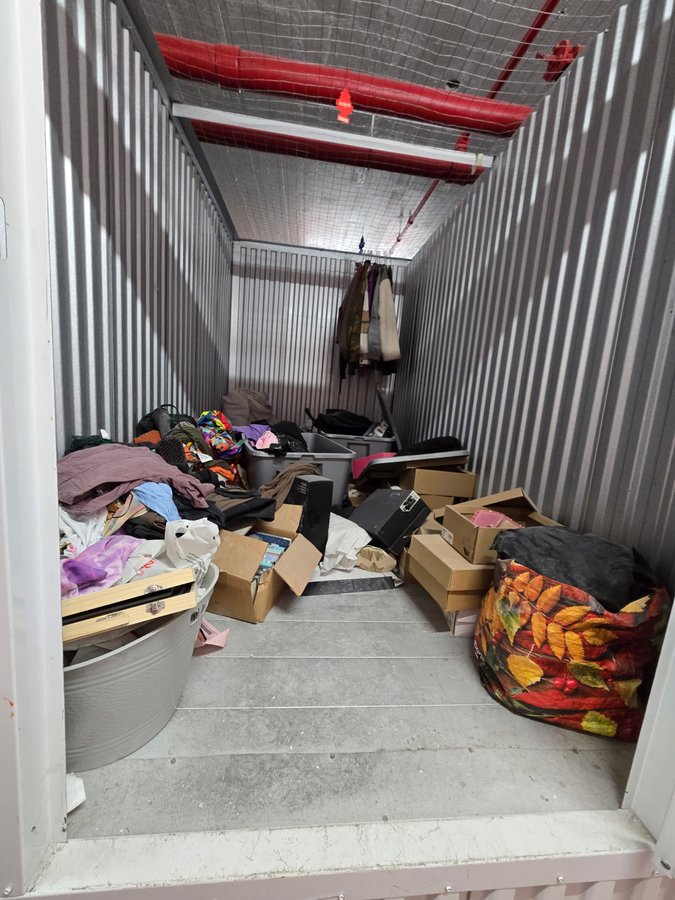 5 x 10 storage unit in Newark, NJ