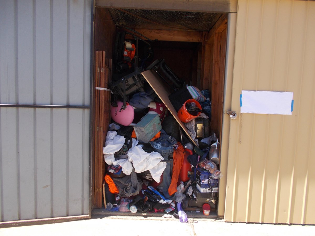 5 x 10 storage unit in North Highlands, CA
