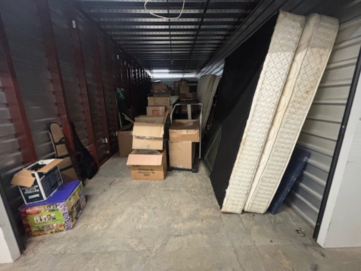 10 x 30 storage unit in Austell, GA
