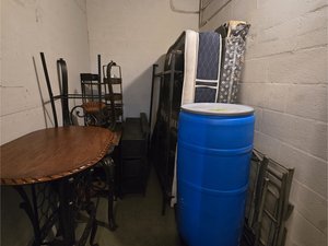 5 x 10 unit in Bronx
