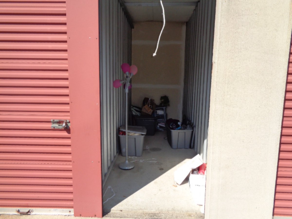 5 x 15 storage unit in Fishers, IN