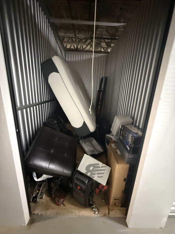 5 x 10 storage unit in Oxon Hill, MD
