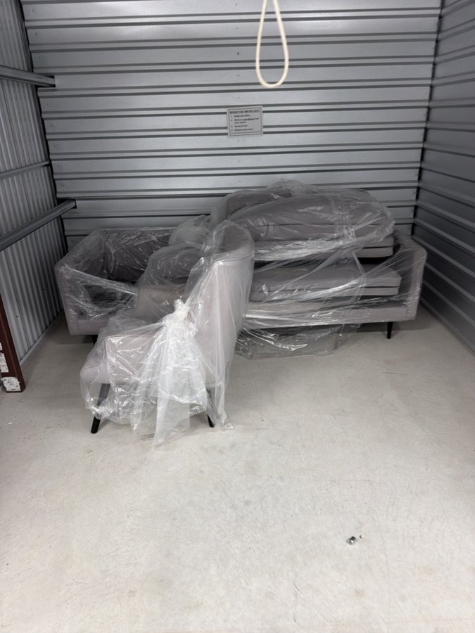 10 x 10 storage unit in Sterling Heights, MI