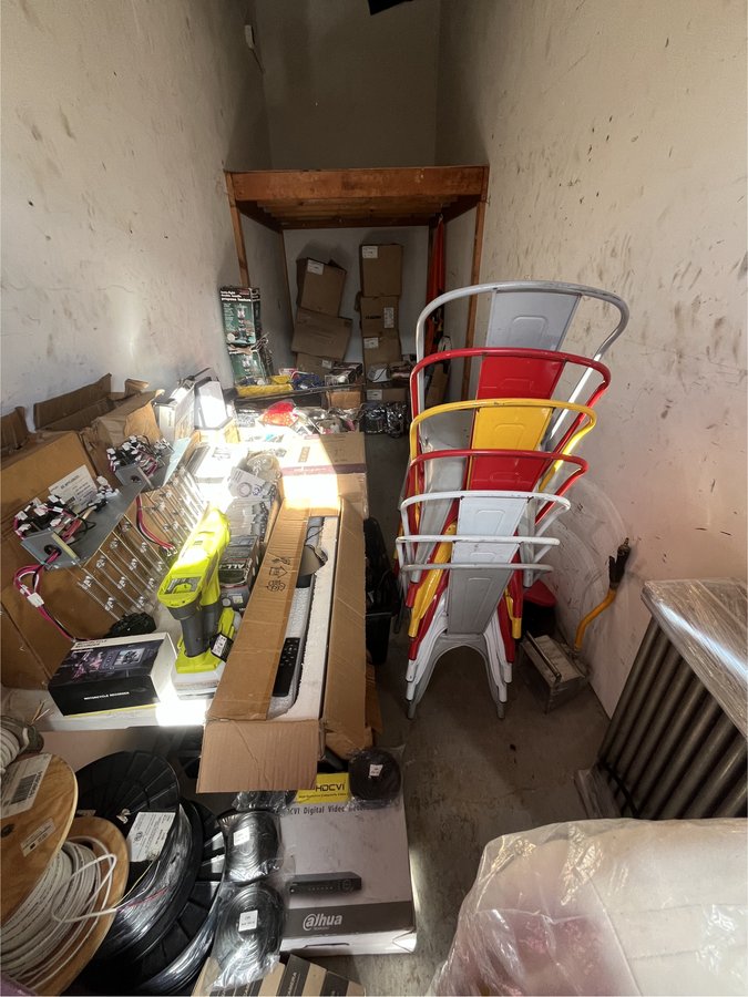 6 x 29 storage unit in Oakland Park, FL