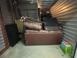 10 x 20 storage unit in Austell, GA