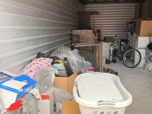 10 x 30 storage unit in Orlando, FL