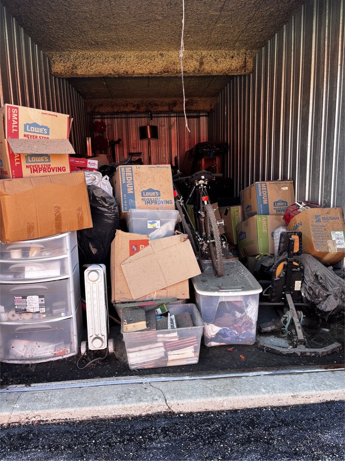 10 x 25 storage unit in Lombard, IL
