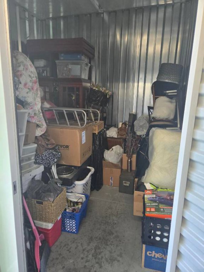 10 x 10 storage unit in Summerville, SC