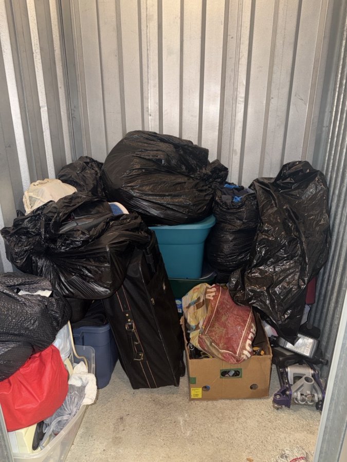 5 x 5 storage unit in Dale City, VA