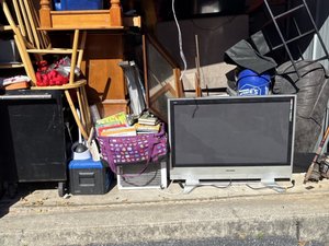 10 x 15 storage unit in Whitehall, PA
