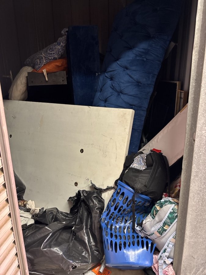 10 x 10 storage unit in Whitehall, PA