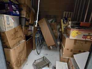 7 x 10 storage unit in Silver Spring, MD