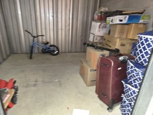 10 x 10 storage unit in Silver Spring, MD