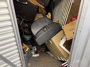 10 x 10 storage unit in Philadelphia, PA